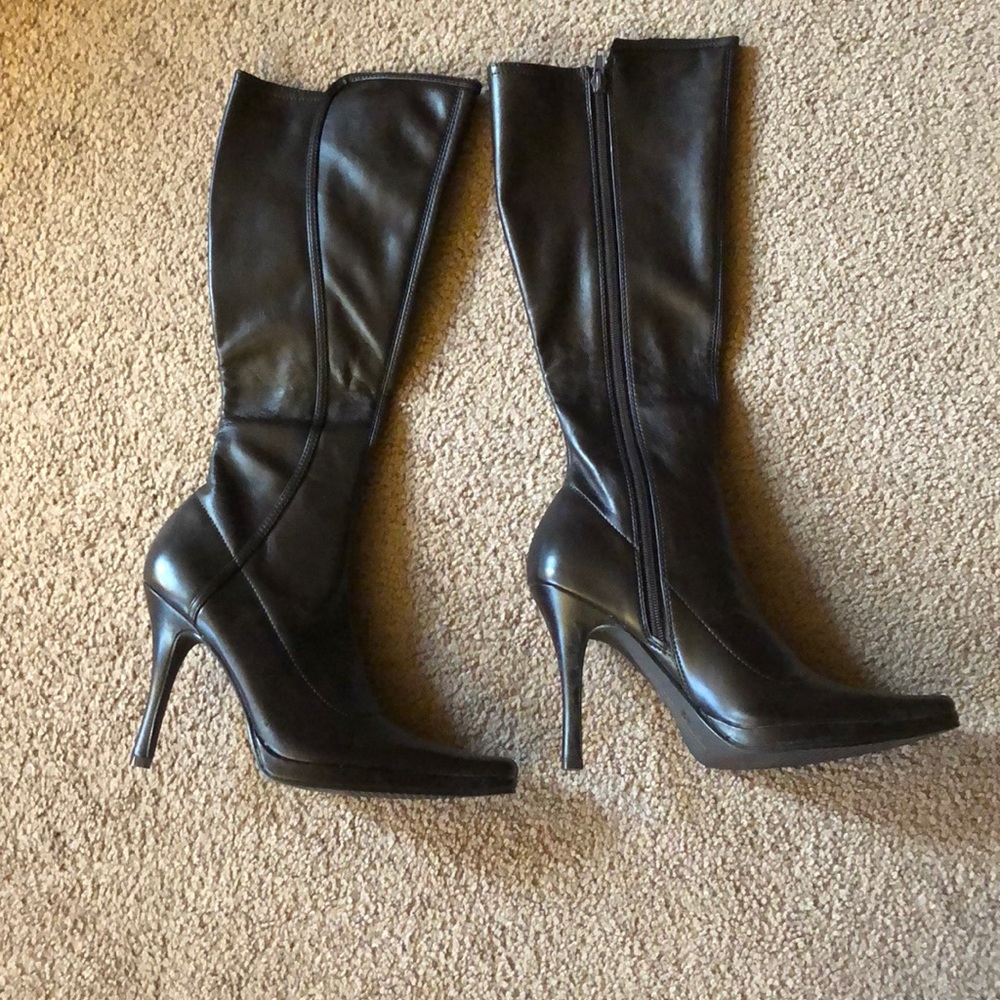 Mid calf heeled boots